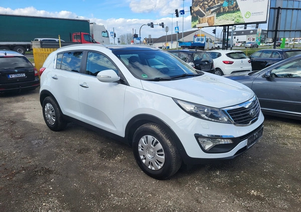 Kia Sportage cena 49900 przebieg: 179500, rok produkcji 2012 z Tarnów małe 379